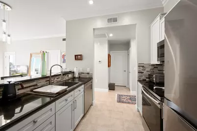1900 Genesee Street #302, Houston, TX 77006 - Photo 9