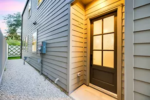2323 Richton St, Houston, TX 77098 - Photo 43