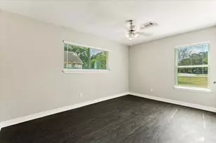 6327 Westcreek Dr, Brookside Village, TX 77581 - Photo 11