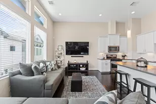 2422 Cochran St, Houston, TX 77009 - Photo 11