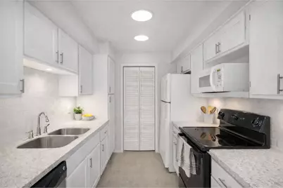 6602 Harbor Town Drive #1207, Houston, TX 77036 - Photo 5