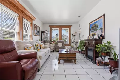 5005 Avenue O 1/2, Galveston, TX 77551 - Photo 3