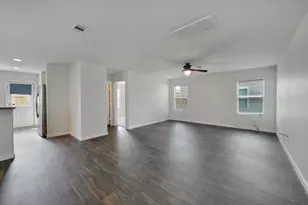 10118 Dawson Hill Lane, Houston, TX 77044 - Photo 3