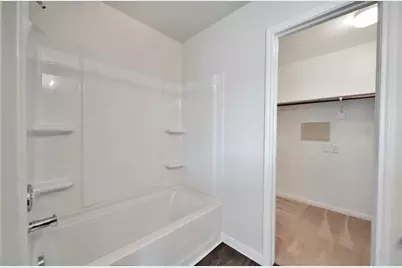 10118 Dawson Hill Lane, Houston, TX 77044 - Photo 11