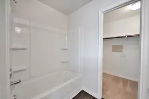 10118 Dawson Hill Lane, Houston, TX 77044 - Photo 11
