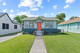 4307 Ave Q 1/2, Galveston, TX 77550 - Photo 1