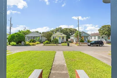 4307 Avenue Q 1/2, Galveston, TX 77550 - Photo 5