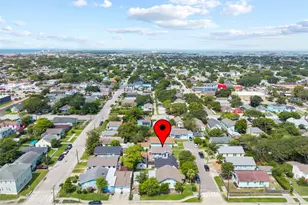 4307 Ave Q 1/2, Galveston, TX 77550 - Photo 33