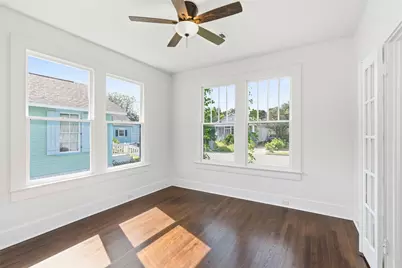 4307 Avenue Q 1/2, Galveston, TX 77550 - Photo 15