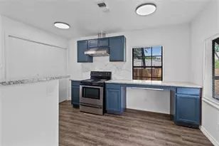 805 28 1/2, San Leon, TX 77539 - Photo 5