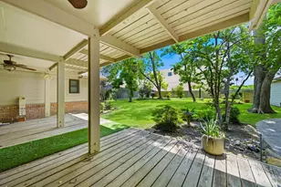 5117 Valerie St, Bellaire, TX 77401 - Photo 11