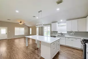 2402 Comal Dr, Deer Park, TX 77536 - Photo 13