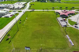 2913 18th Ave N, Texas City, TX 77590 - Photo 33