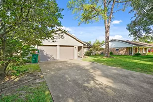 1219 Wisterwood Dr, Houston, TX 77043 - Photo 3