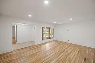 1219 Wisterwood Dr, Houston, TX 77043 - Photo 9