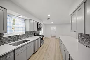 1219 Wisterwood Dr, Houston, TX 77043 - Photo 23