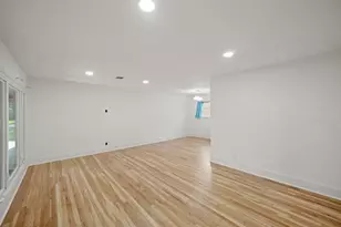 1219 Wisterwood Dr, Houston, TX 77043 - Photo 7