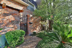 10134 Emnora Ln, Houston, TX 77080 - Photo 1
