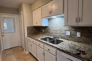 10134 Emnora Ln, Houston, TX 77080 - Photo 7