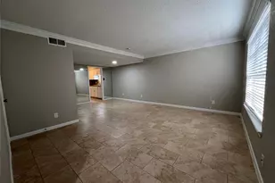 10134 Emnora Ln, Houston, TX 77080 - Photo 3