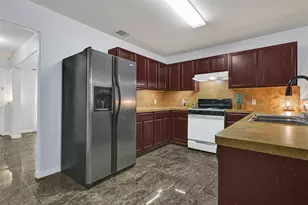 11750 Downey Violet Ln, Houston, TX 77044 - Photo 9