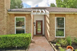 8102 Tall Firs Ln, Houston, TX 77095 - Photo 5