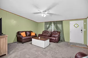 802 N 2nd St, Huntington, TX 75949 - Photo 5