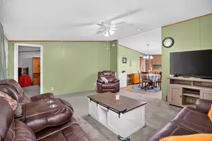 802 N 2nd St, Huntington, TX 75949 - Photo 3