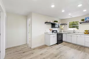 161 White Oak St, Point Blank, TX 77364 - Photo 17