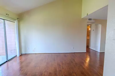 9090 S Braeswood Boulevard #60, Houston, TX 77074 - Photo 3