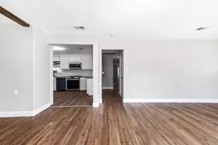 1033 S Booth Ln, Alvin, TX 77511 - Photo 5