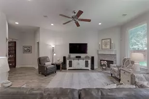 756 Holly Springs Dr, Conroe, TX 77302 - Photo 17