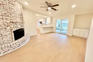 2517 21st Ave N, Texas City, TX 77590 - Photo 3