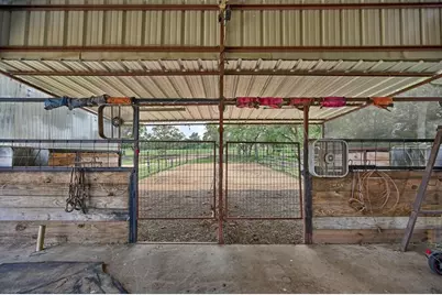 4057 W Highway 21, Paige, TX 78659 - Photo 15