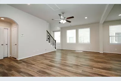 239 Biltmore Loop, Montgomery, TX 77316 - Photo 11