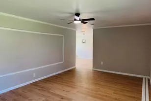 427 Wood St, Navasota, TX 77868 - Photo 5