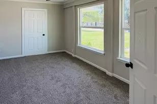 427 Wood St, Navasota, TX 77868 - Photo 9
