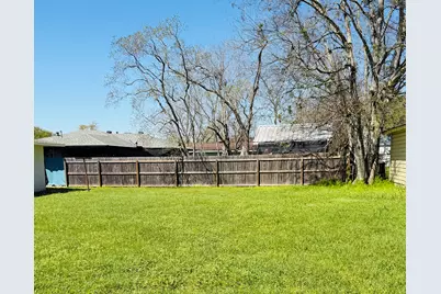 427 Wood Street, Navasota, TX 77868 - Photo 23