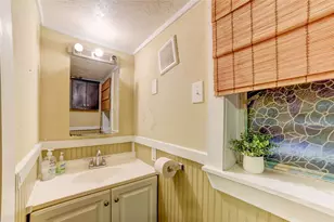1206 17th St, Galveston, TX 77550 - Photo 17