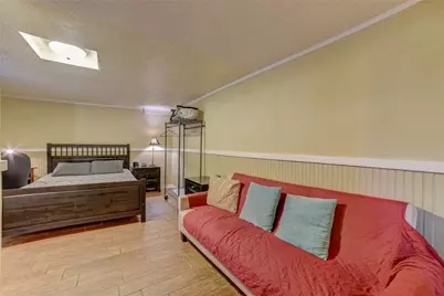 1206 17th Street #B, Galveston, TX 77550 - Photo 9