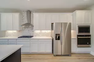 9950 Wild Indigo Cir, Conroe, TX 77385 - Photo 17