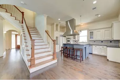 122 Vieux Carre Drive, Houston, TX 77009 - Photo 11