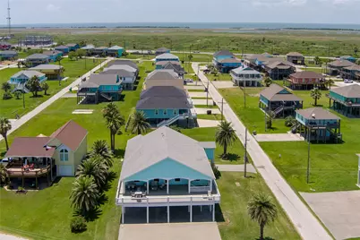 2585 Tide Drive, Crystal Beach, TX 77650 - Photo 45