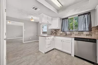 9903 Towne Tower Lane, Sugar Land, TX 77498 - Photo 15