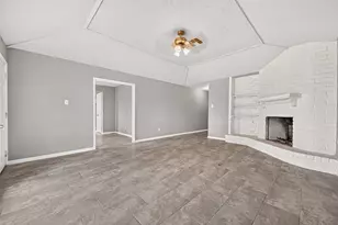 9903 Towne Tower Ln, Sugar Land, TX 77498 - Photo 5