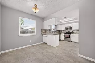 9903 Towne Tower Ln, Sugar Land, TX 77498 - Photo 7