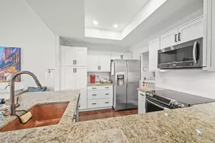 308 Litchfield Ln, Houston, TX 77024 - Photo 23