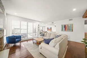 308 Litchfield Ln, Houston, TX 77024 - Photo 9