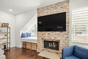 308 Litchfield Ln, Houston, TX 77024 - Photo 11