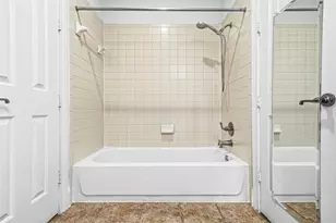 7134 S Mapleridge Street S, Houston, TX 77081 - Photo 15